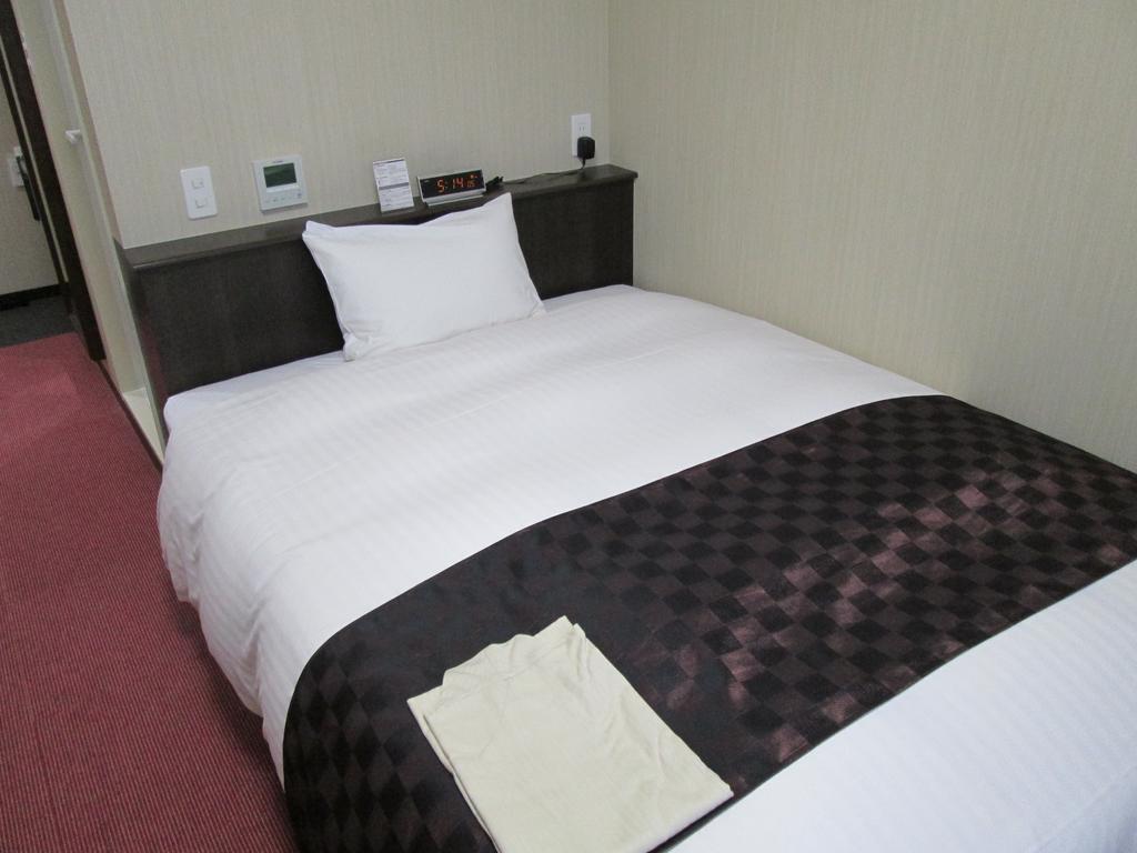 Riverside Hotel